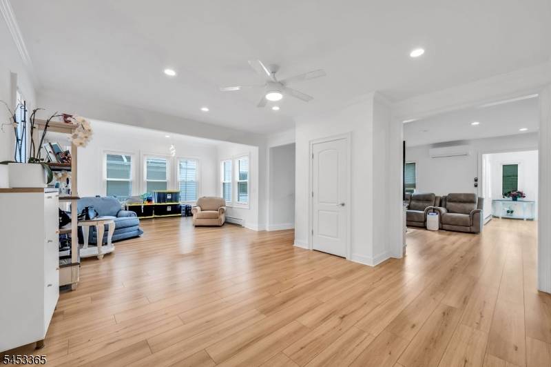 113 S Morris, Dover Town, NJ 07801