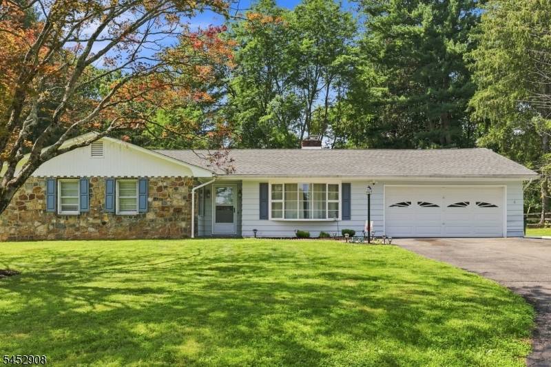7 Brantwood Ter, Mansfield Twp., NJ 07840
