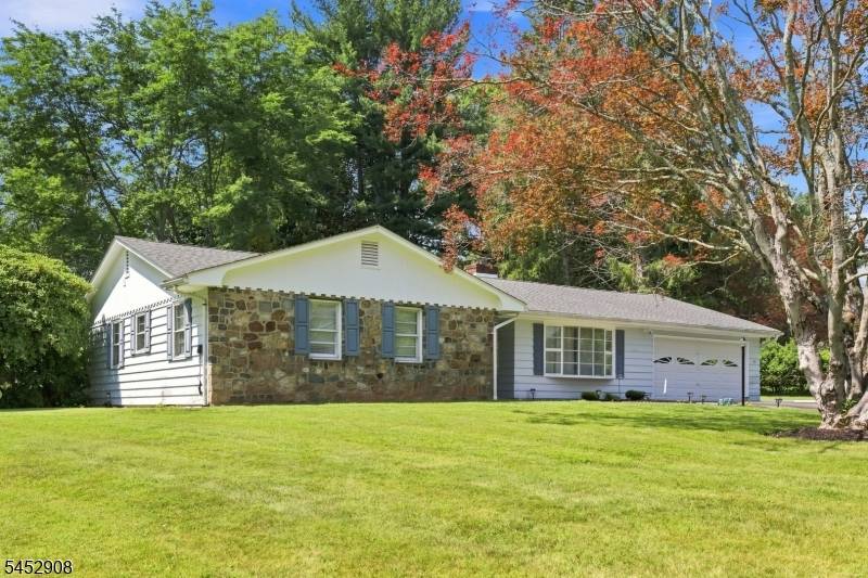 7 Brantwood Ter, Mansfield Twp., NJ 07840