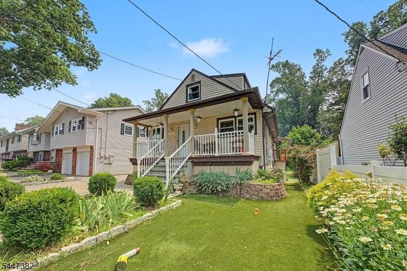 92 Blauvelt Ave, Bergenfield Boro, NJ 07621