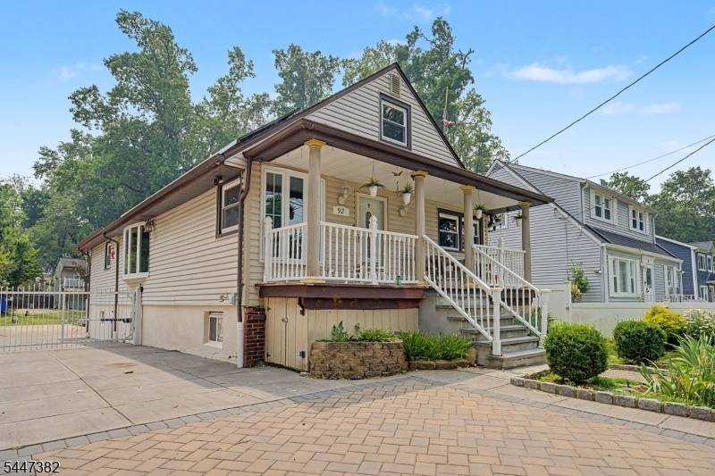 92 Blauvelt Ave, Bergenfield Boro, NJ 07621