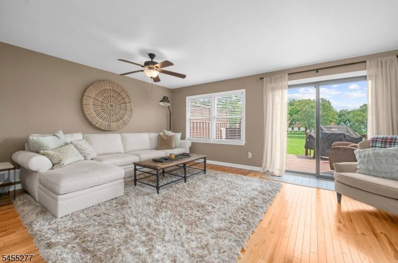 35 Chelsea Cir, Raritan Twp., NJ 08822