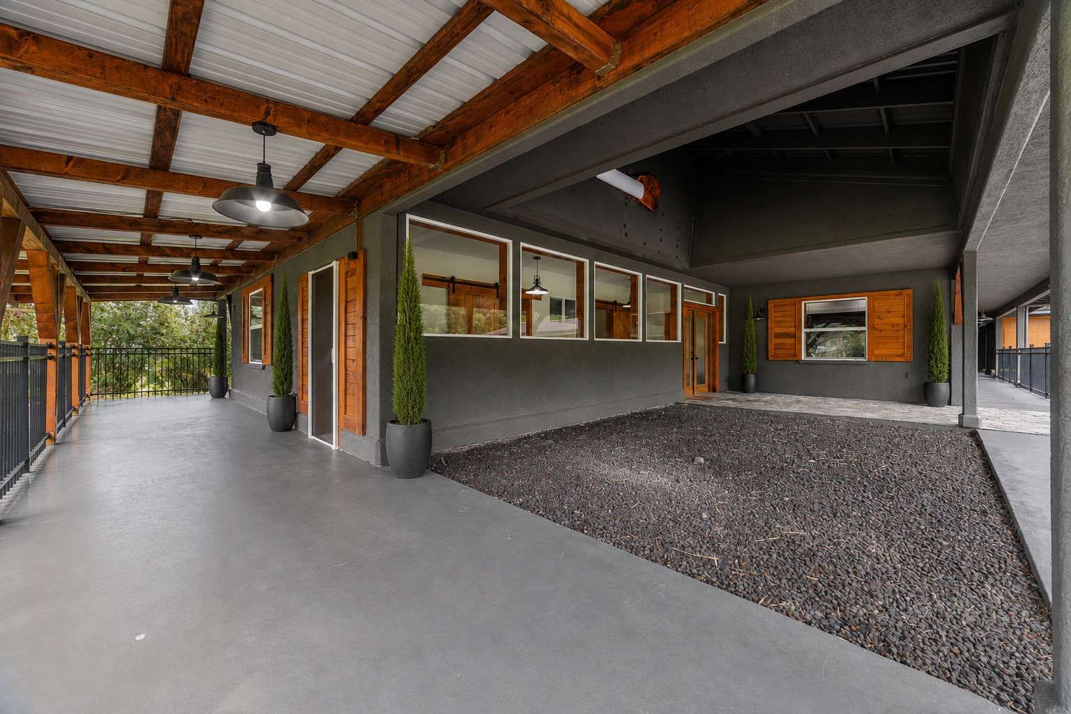 1009 KULALOA RD, Hilo, HI 96720