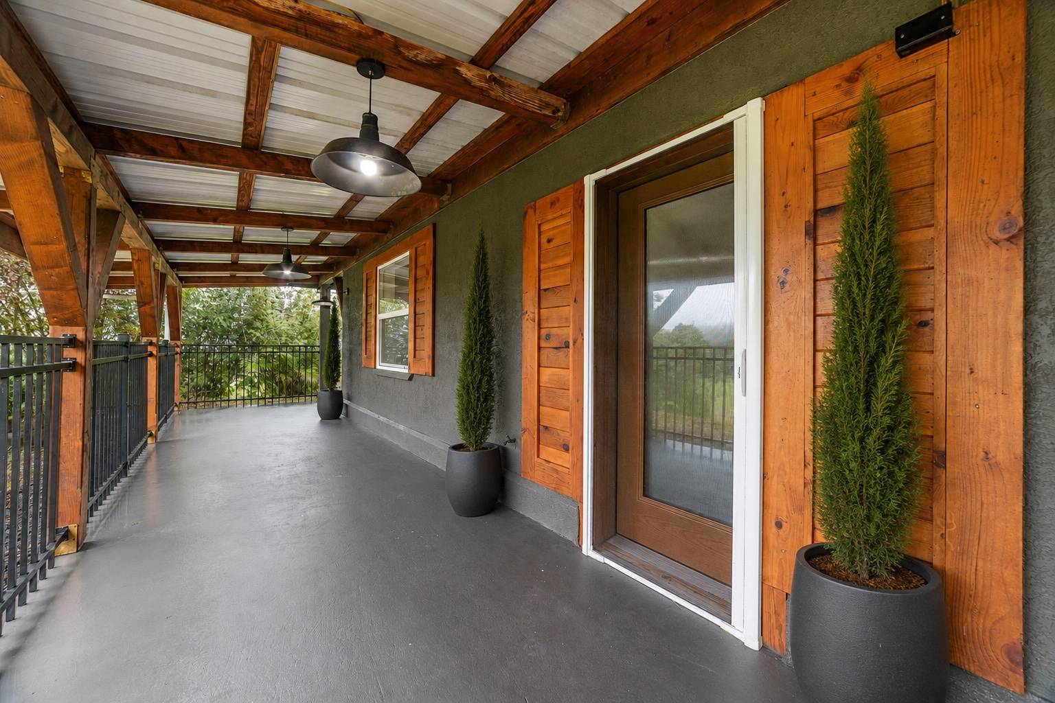 1009 KULALOA RD, Hilo, HI 96720