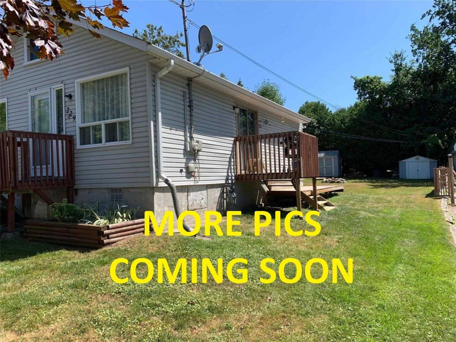 229 Pine Beach DR, Georgina, ON L4P 2V7