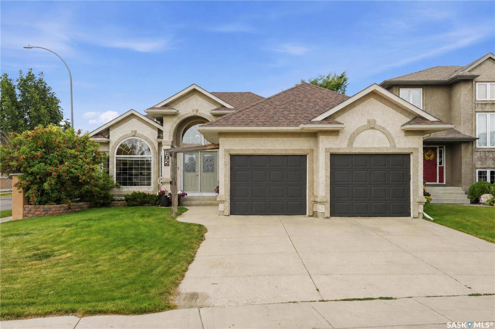 102 Brookdale CRESCENT, Saskatoon, SK S7V 1K5