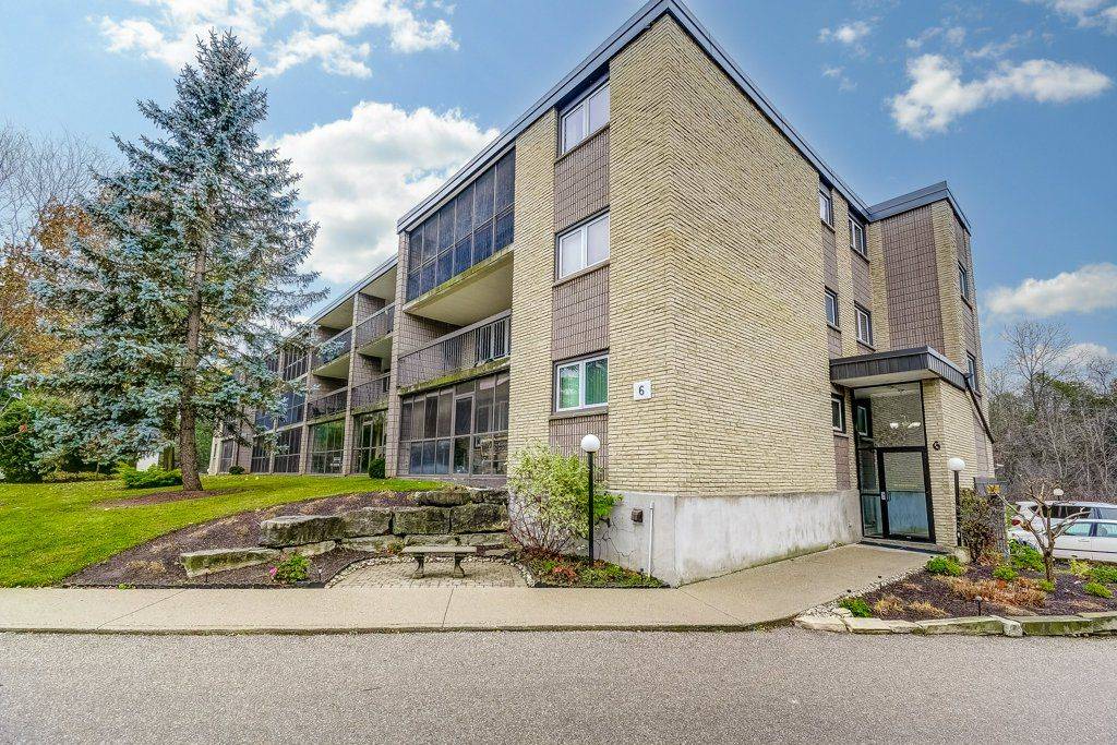 6 Shettleston DR #302, Cambridge, ON N3H 5E7