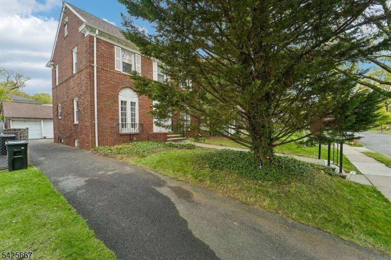 122 Holland Rd, South Orange Village Twp., NJ 07079