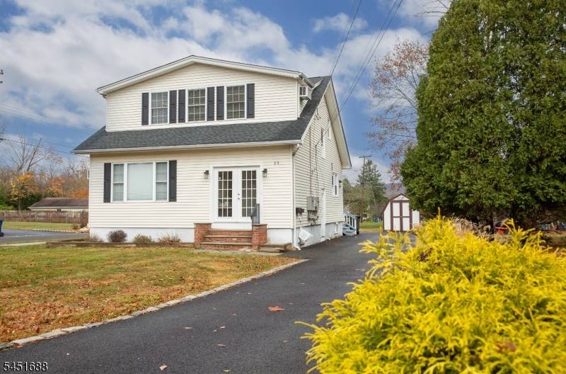 59 W Main Street #2, Mendham Boro, NJ 07945