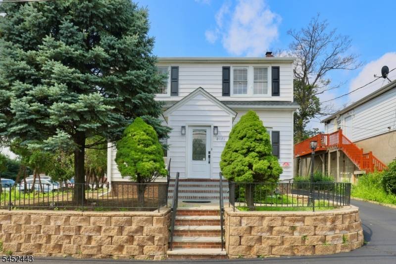 2071 State Route 35, Sayreville Boro, NJ 08879