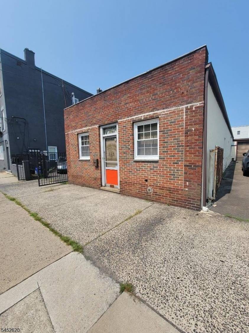 31 Belmont Ave, Belleville Twp., NJ 07109