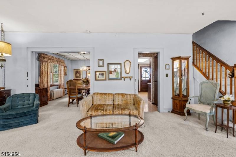 20 Woodside Ter, West Orange Twp., NJ 07052