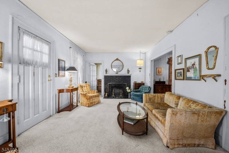 20 Woodside Ter, West Orange Twp., NJ 07052