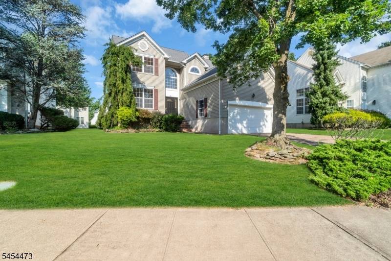 10 Sutton Ct, Bridgewater Twp., NJ 08807