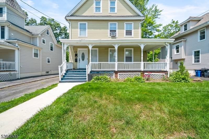 26 Hillside Ave, Chatham Boro, NJ 07928