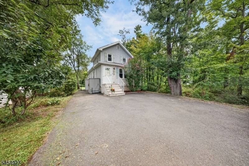 926 N Washington Ave, Green Brook Twp., NJ 08812