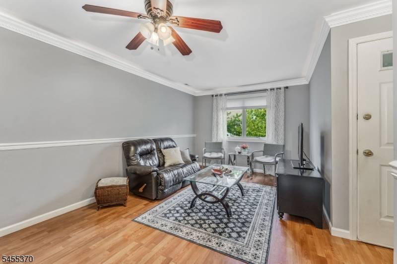 705 Clark Cir, Raritan Twp., NJ 08822