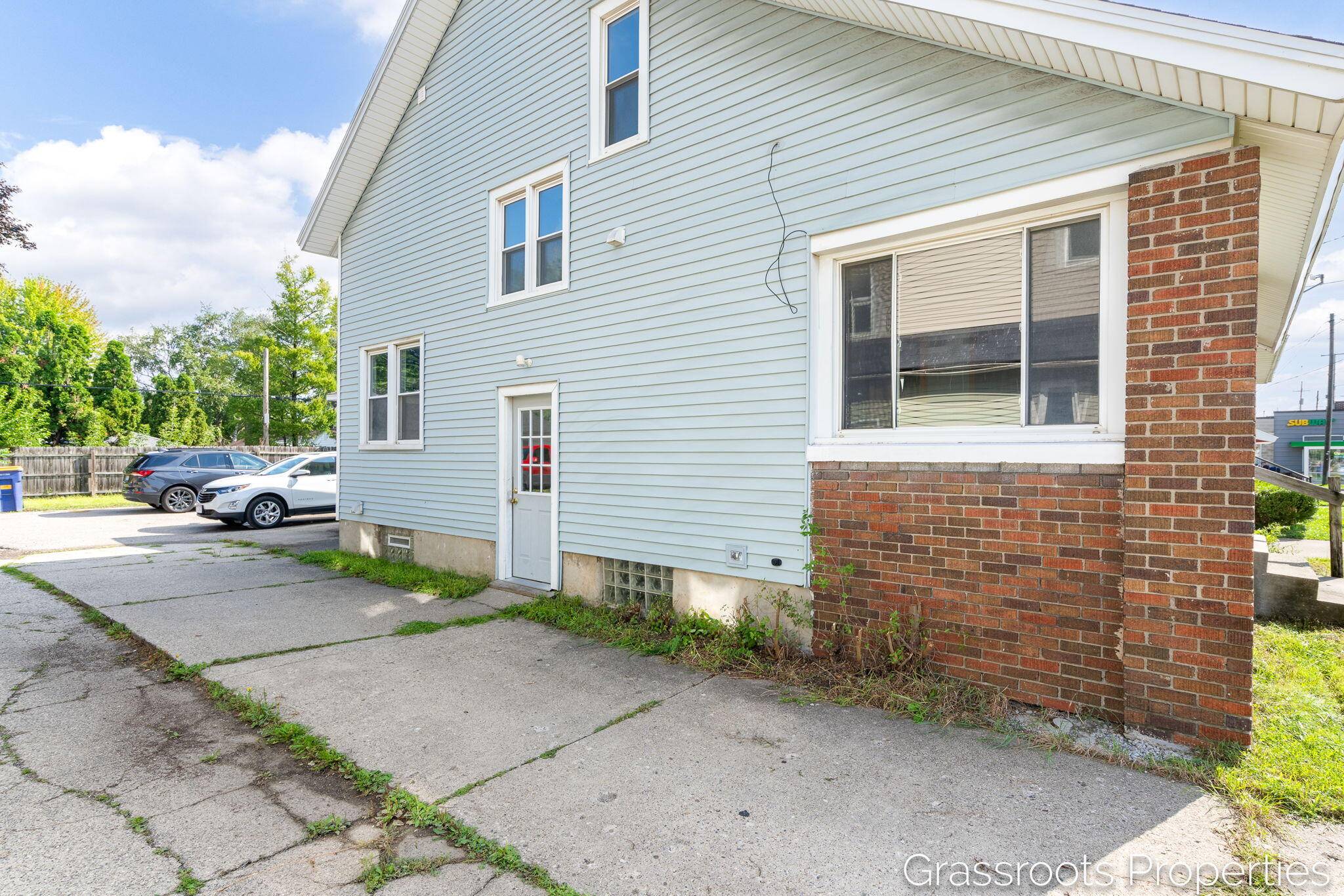 1109 Fulton ST W, City Of Grand Rapids, MI 49504