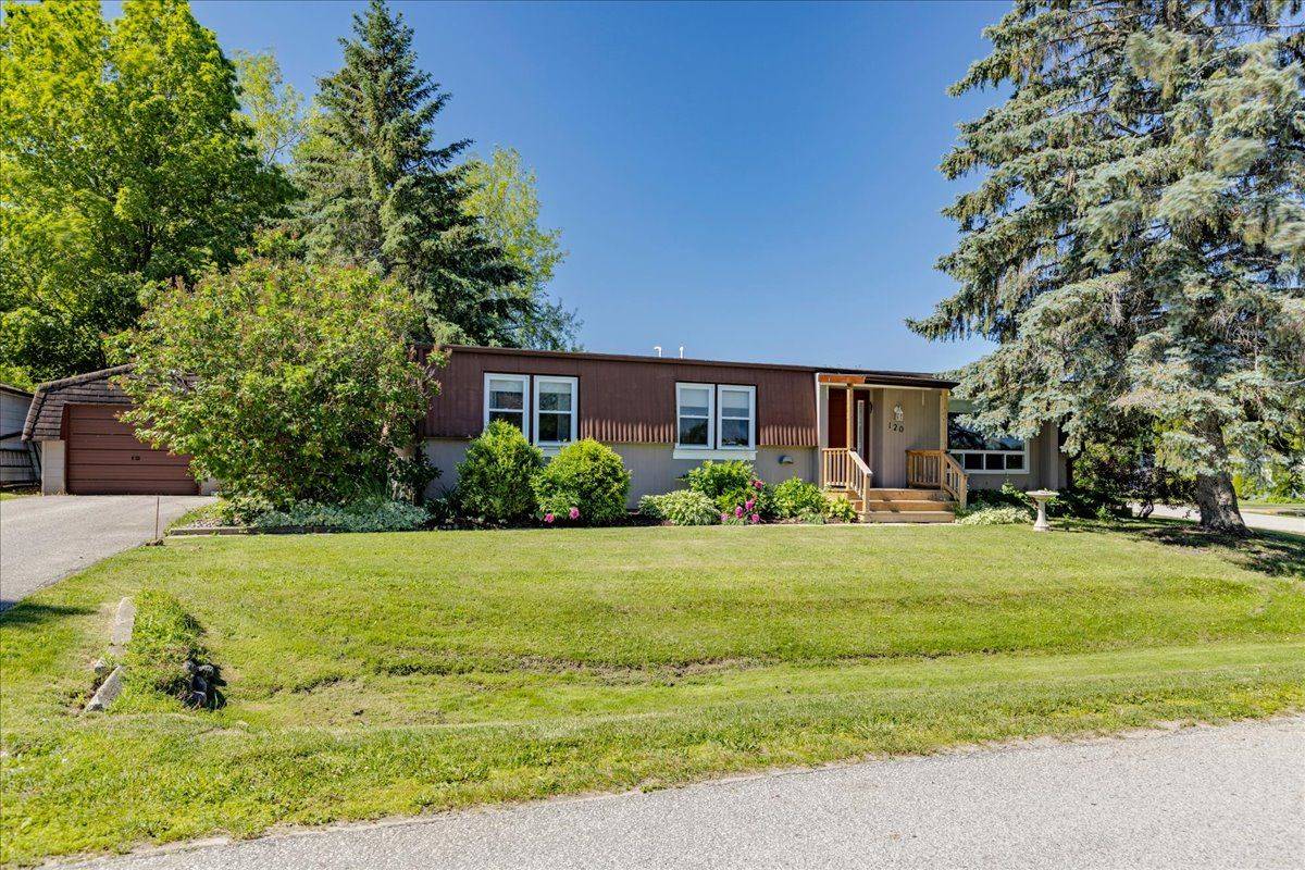 120 Roxanna DR, Georgina, ON L0E 1R0