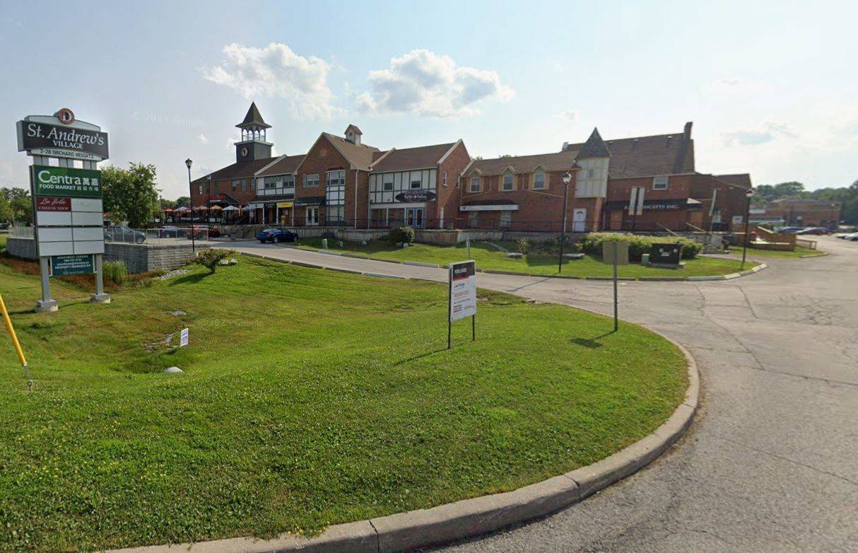 2 Orchard Heights BLVD #19-21, Aurora, ON L4G 6T5