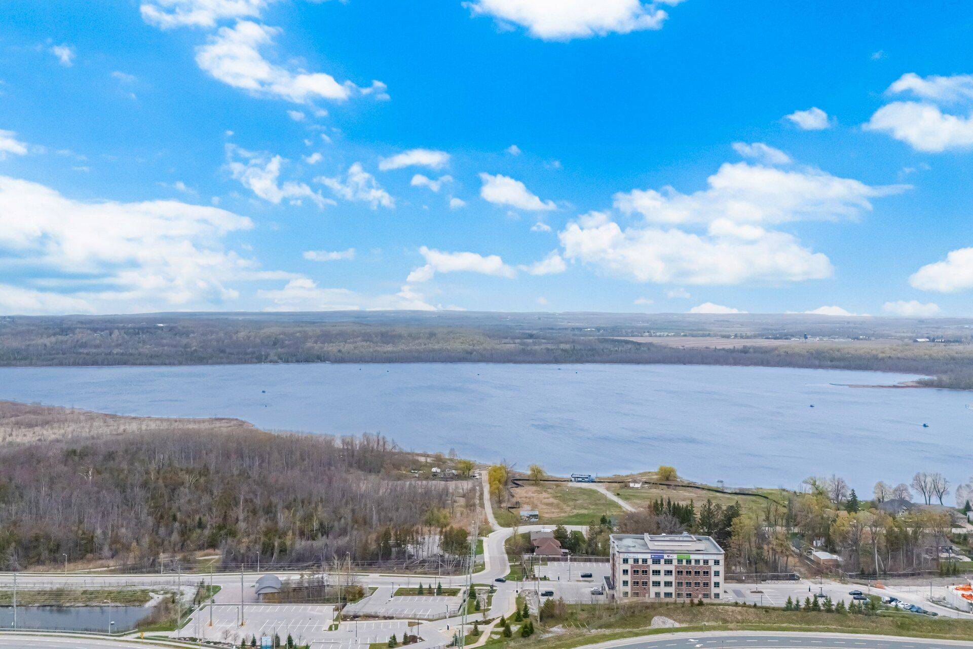 295 Cundles RD E #208, Barrie, ON L4M 0K8