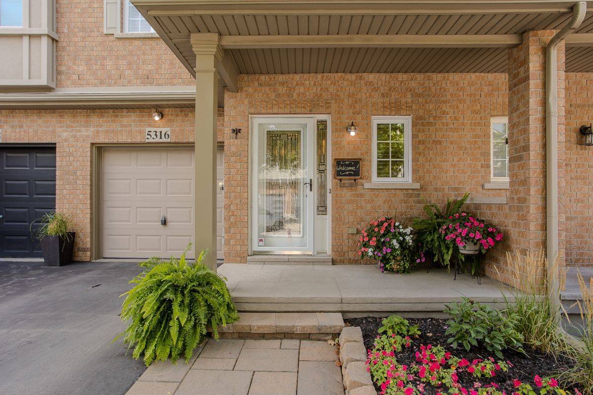 5316 Applegarth DR, Burlington, ON L7L 7E3