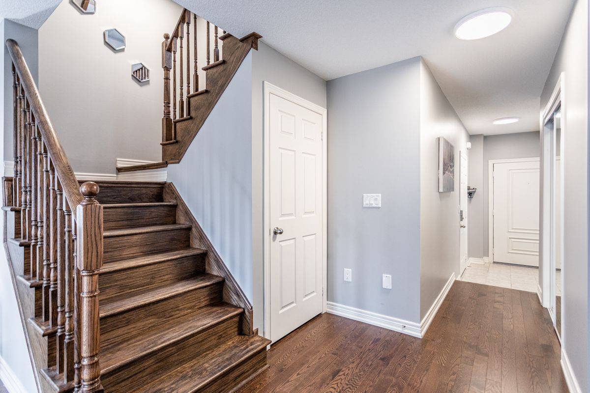 3956 Tufgar CRES, Burlington, ON L7M 1P8