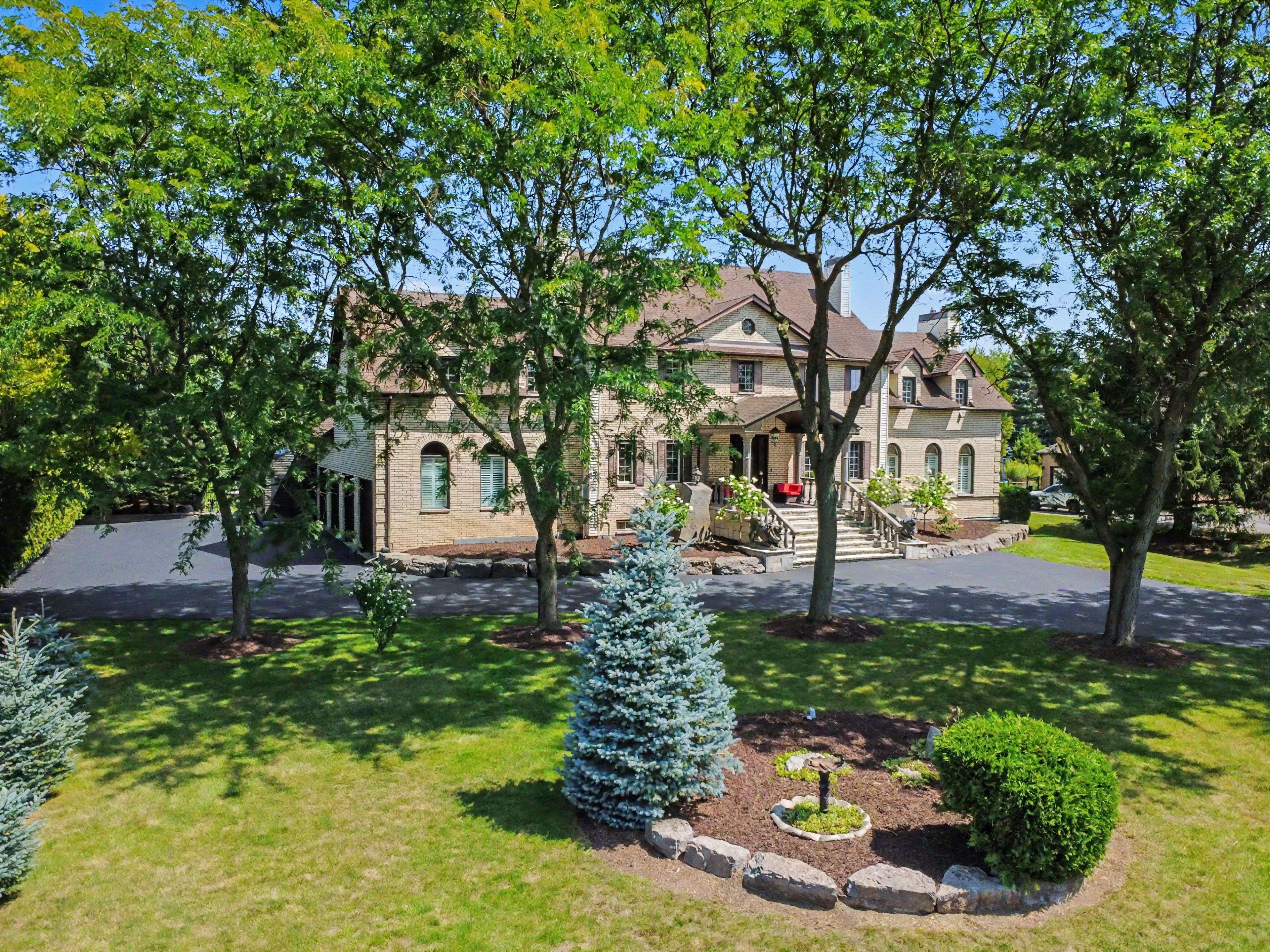71 Mae CT, Milton, ON L0P 1B0