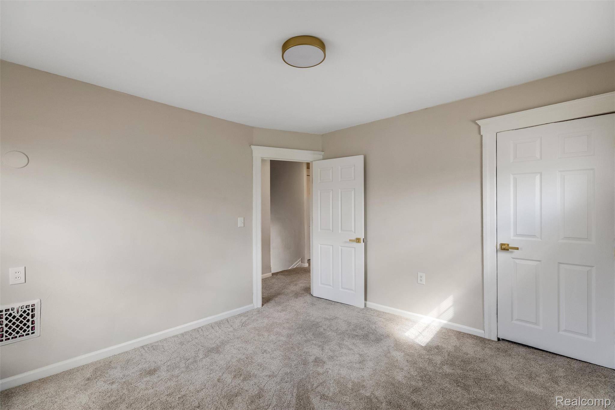 6182 15th ST, Detroit, MI 48208
