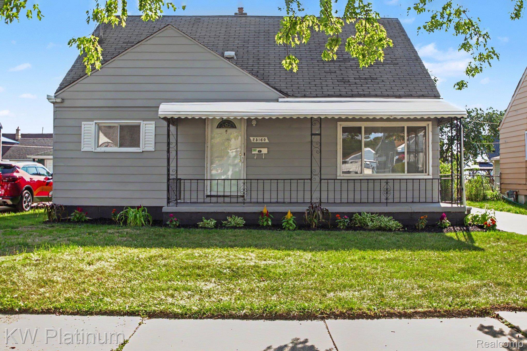 25160 Cole ST, Roseville, MI 48066