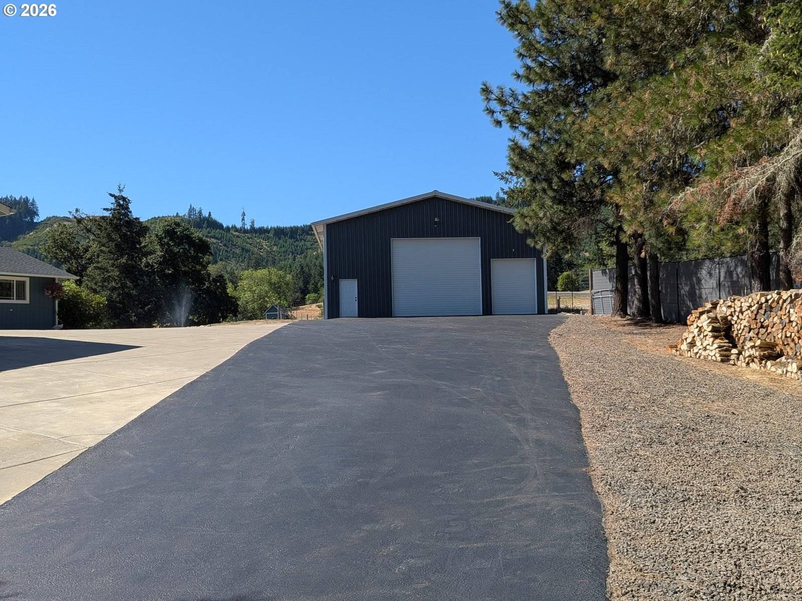 9450 BULLOCK RD, Oakland, OR 97462
