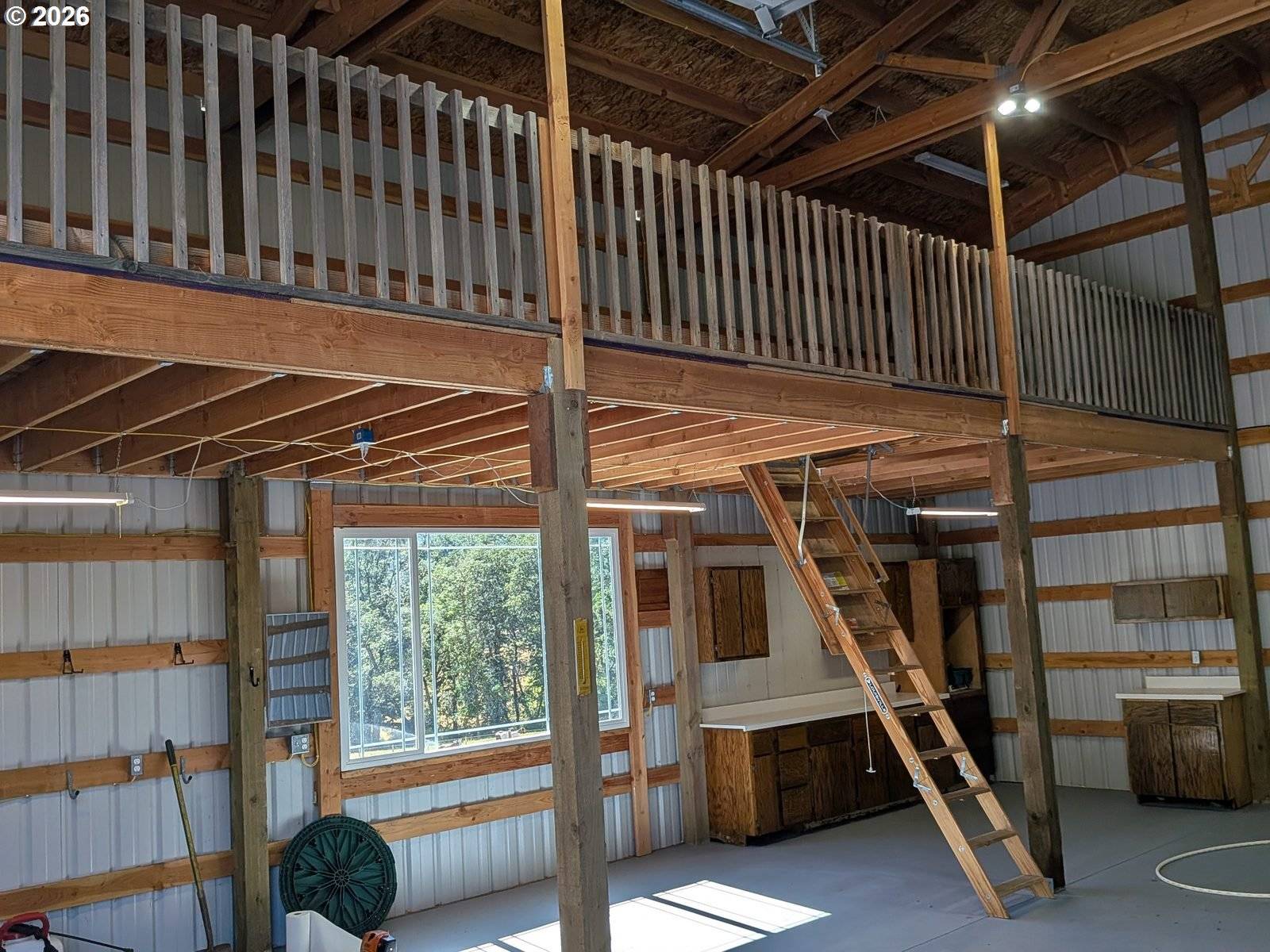 9450 BULLOCK RD, Oakland, OR 97462