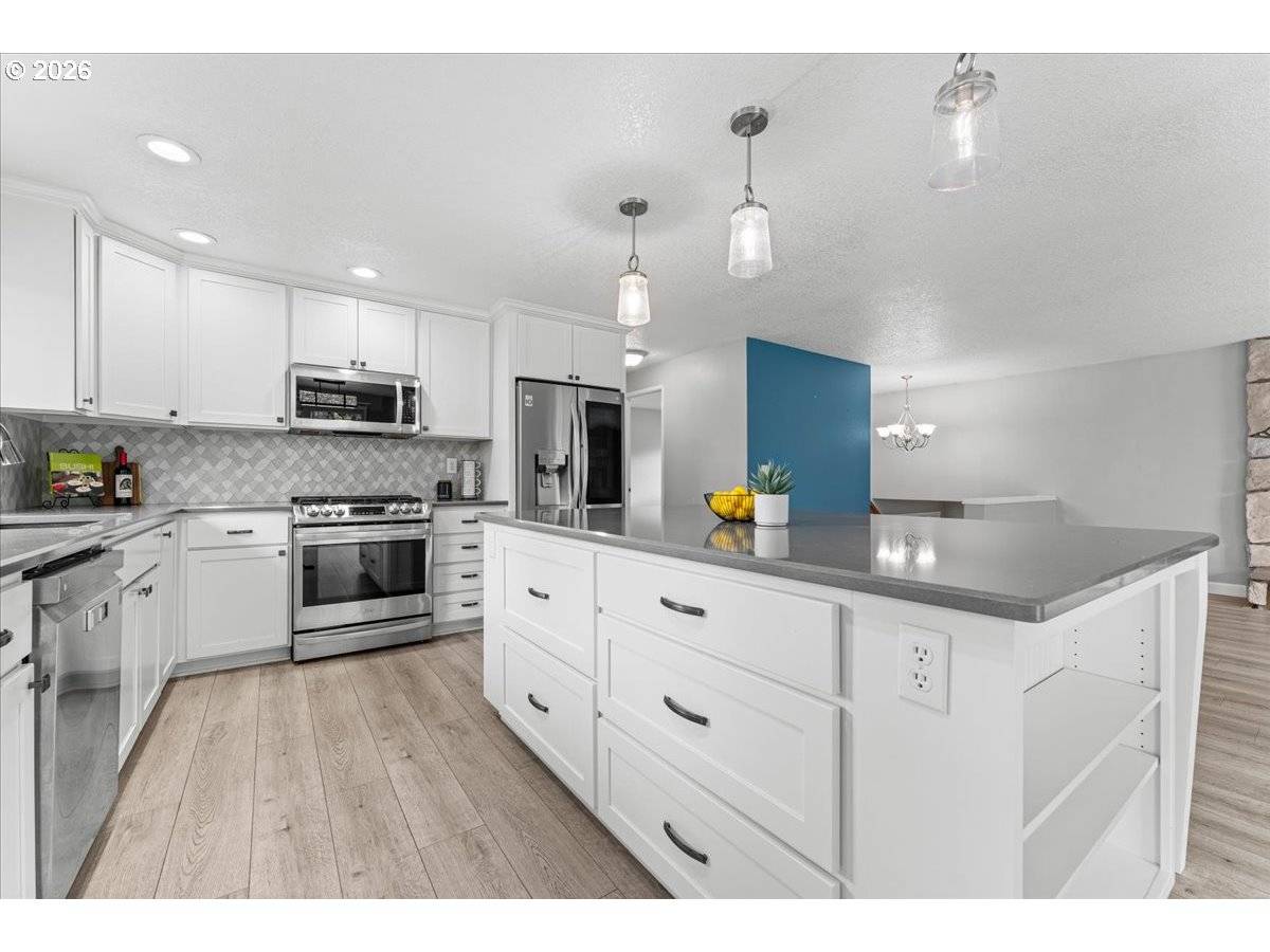 11870 SE AUSTRALIS CT, Happy Valley, OR 97086