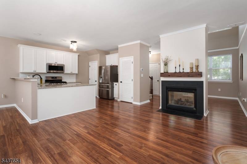 8 Scarlet Oak Dr, Montgomery Twp., NJ 08540