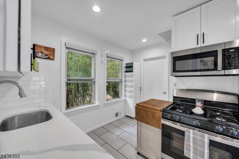 182 Baltimore Ave, Cranford Twp., NJ 07016