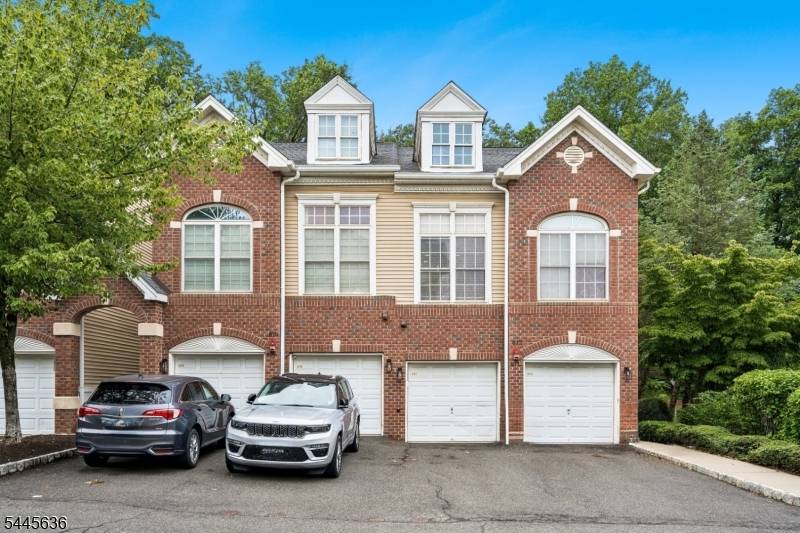 811 Donato Cir, Scotch Plains Twp., NJ 07076