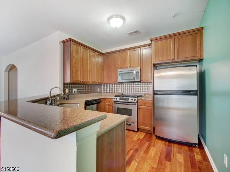1112 Hamilton St, Belleville Twp., NJ 07109