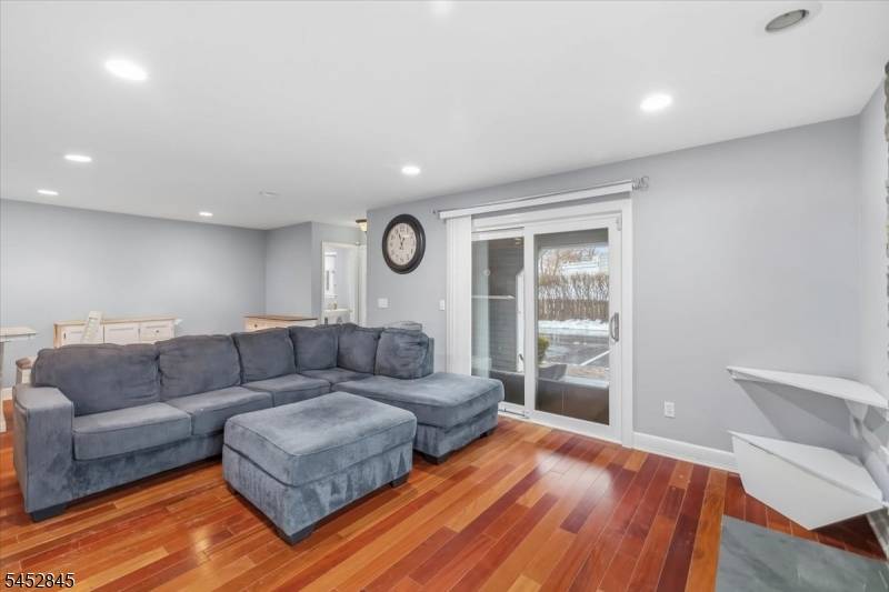 90 Ralph St #1, Belleville Twp., NJ 07109