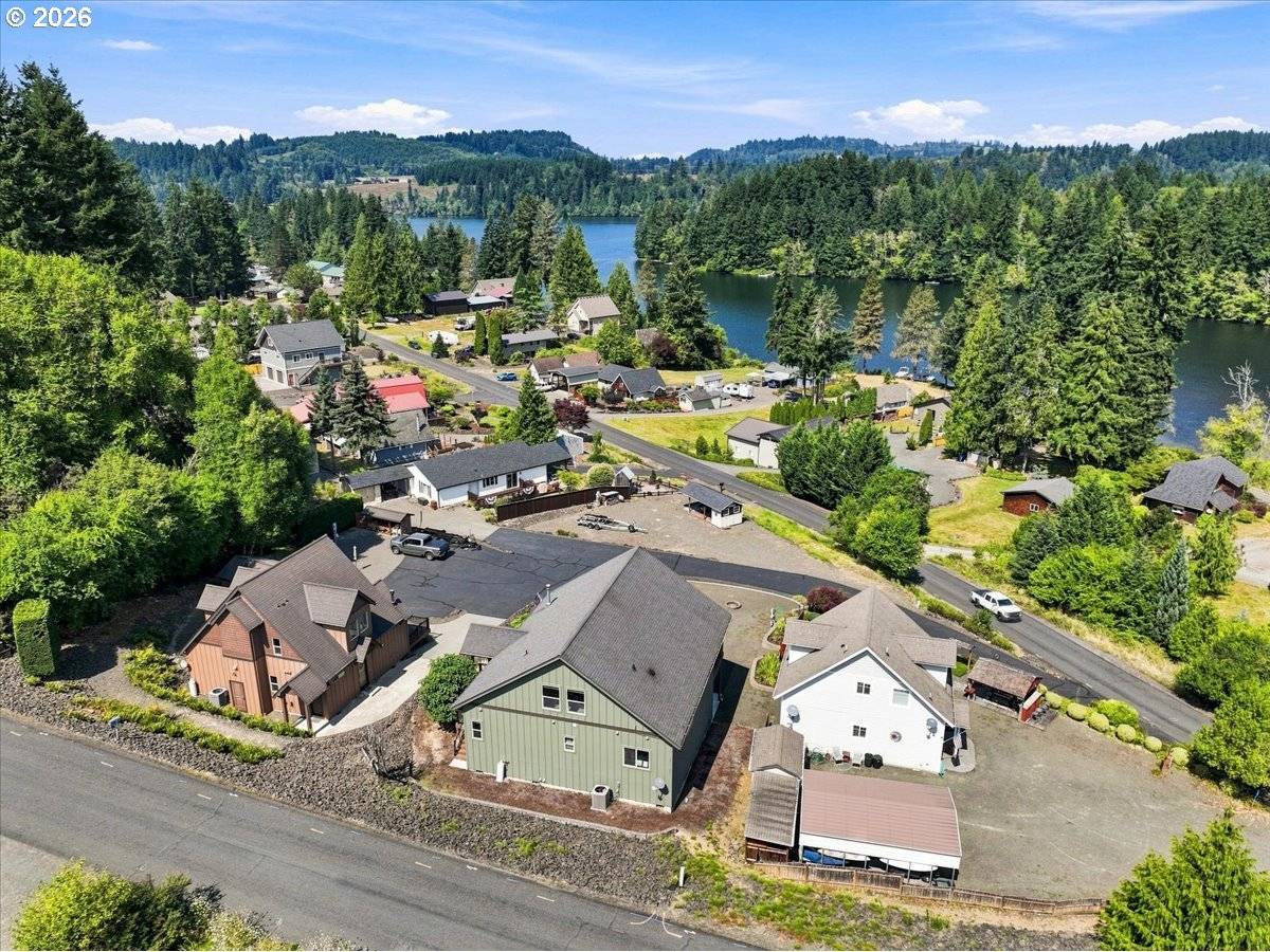 105 LAKESIDE DR E #9, Mossyrock, WA 98564
