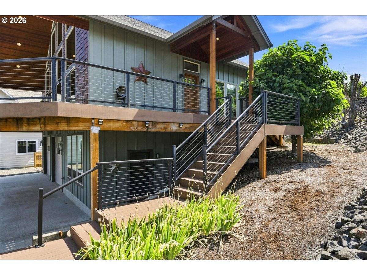 105 LAKESIDE DR E #9, Mossyrock, WA 98564