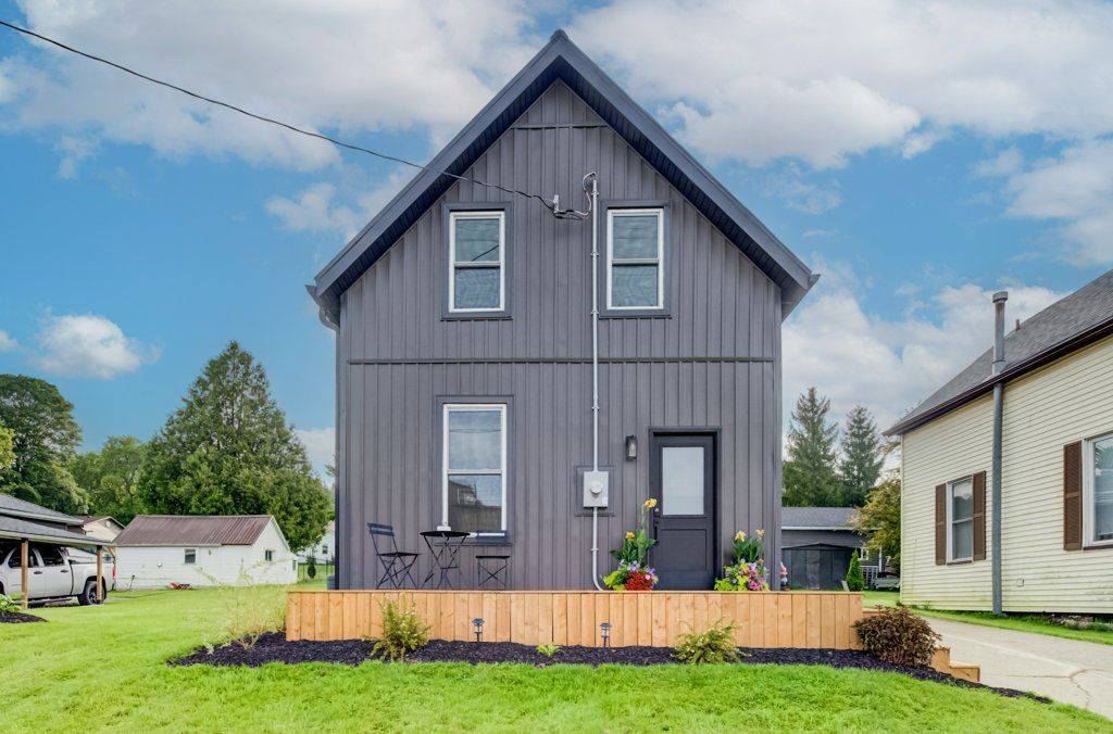 20 Elm ST, Brockton, ON N0G 2V0