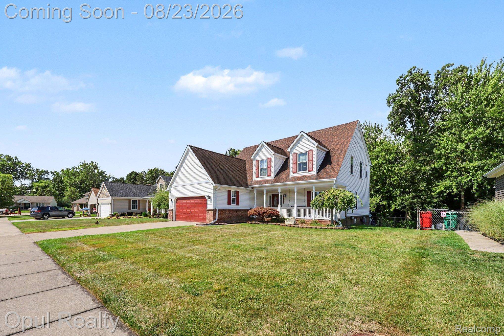 46309 Jasmine CT, Chesterfield Township, MI 48047