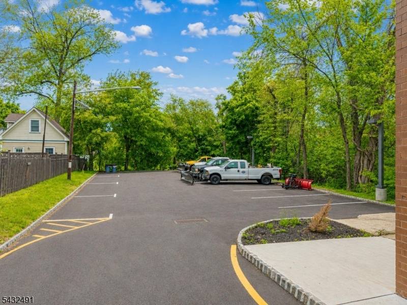 38 N Gaston Ave, Somerville Boro, NJ 08876