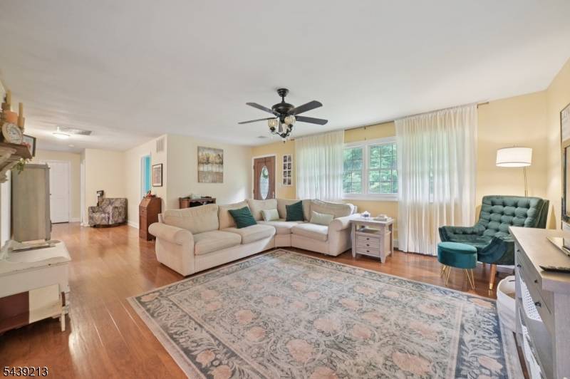 2 Lyonsville Rd, Rockaway Twp., NJ 07005