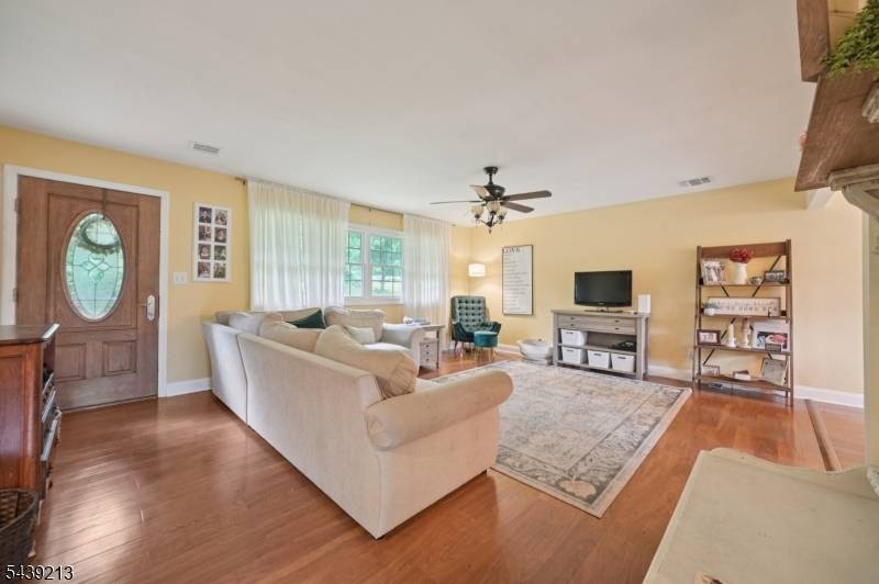 2 Lyonsville Rd, Rockaway Twp., NJ 07005