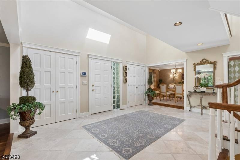 15 Copper Vail Ct, Montgomery Twp., NJ 08540