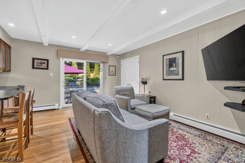 108 Chestnut Ter, Rockaway Boro, NJ 07866