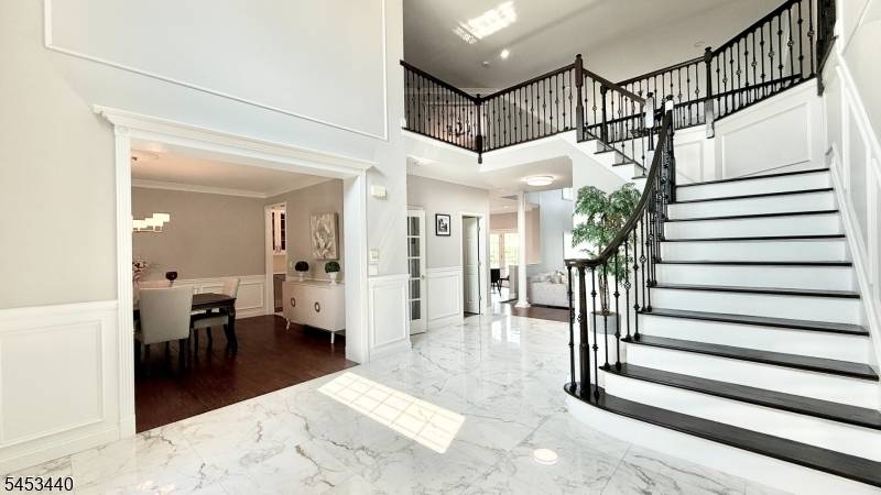 12 Daisy Ct, Montgomery Twp., NJ 08558