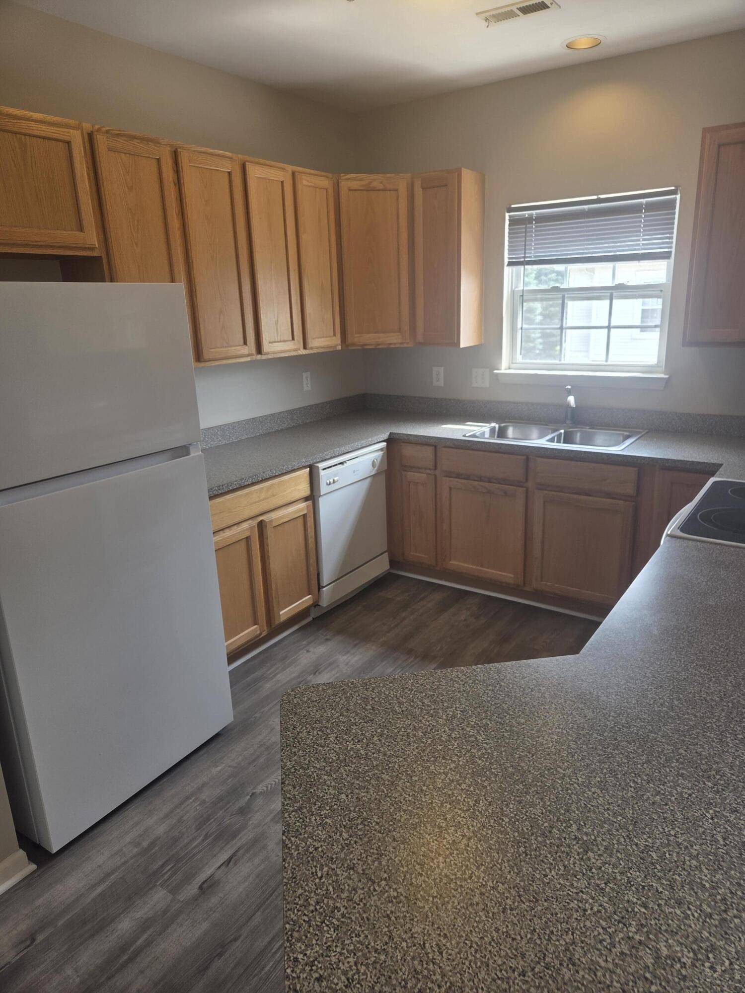3211 Addington DR, Commerce Twp, MI 48390