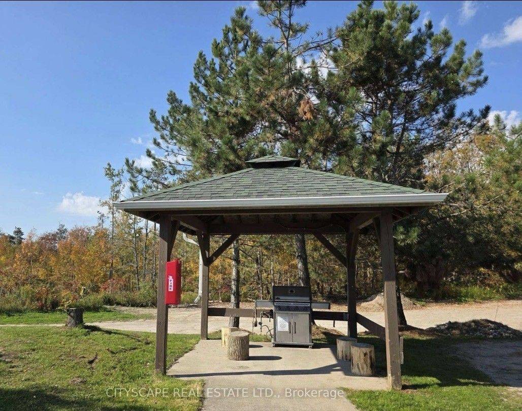 90 Highland DR #2296-2297, Oro-medonte, ON L0L 2L0